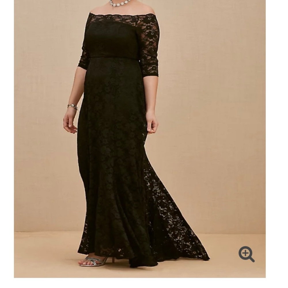 Torrid SPECIAL OCCASION BLK LACE OFF SHOULDER GOWN